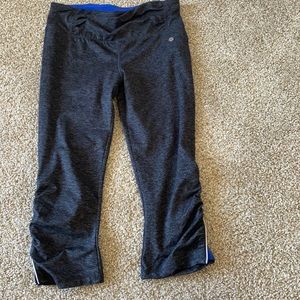 3/4 Workout Leggings! Dark Grey and Blue
